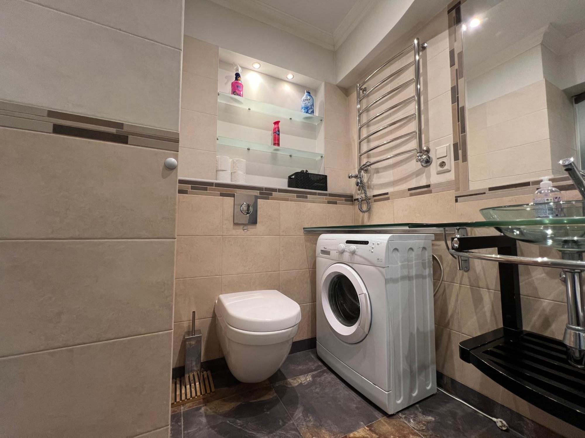 Sky-high Sauna Penthouse Retreat With Views Appartement *