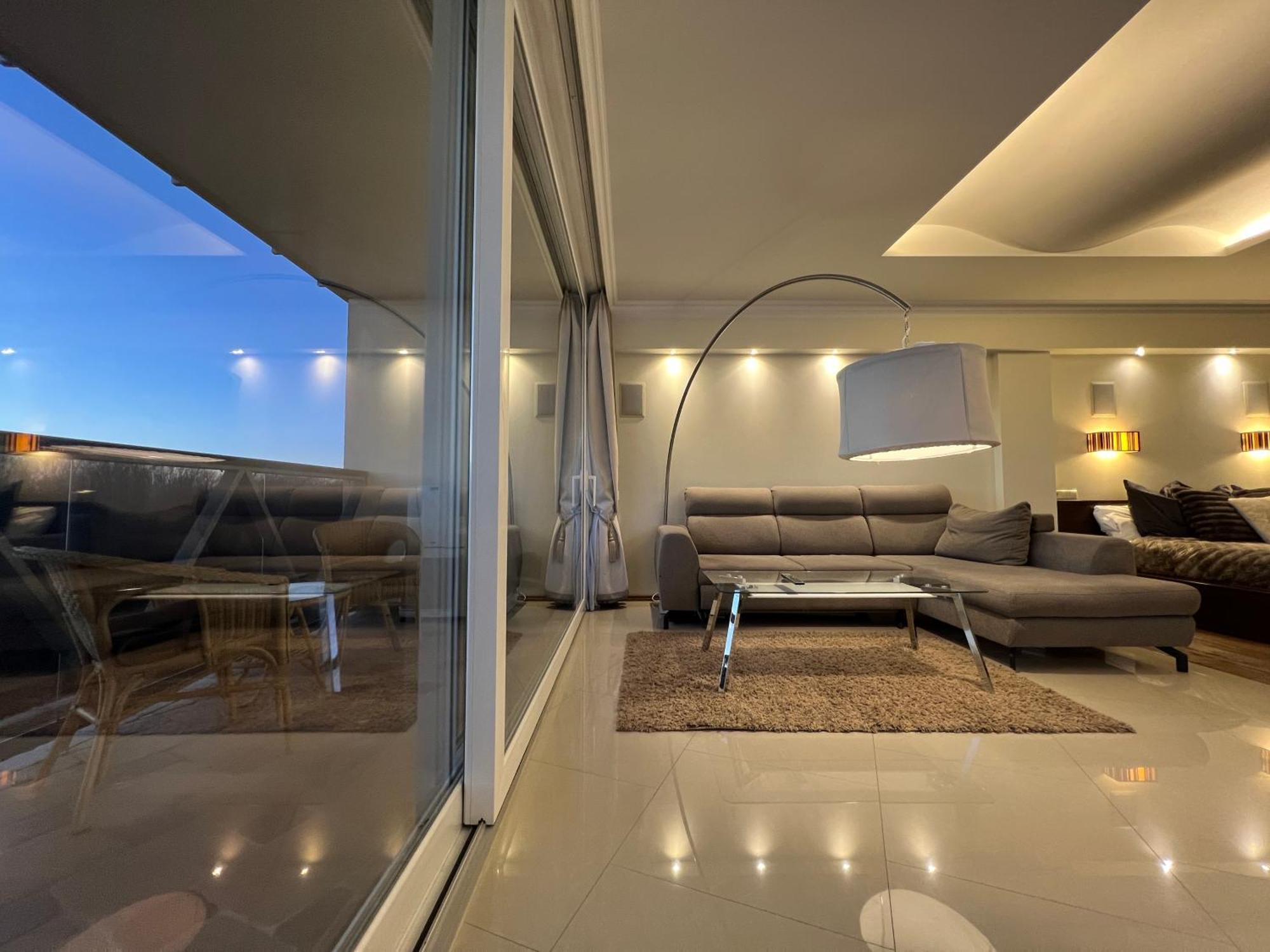Sky-high Sauna Penthouse Retreat With Views *