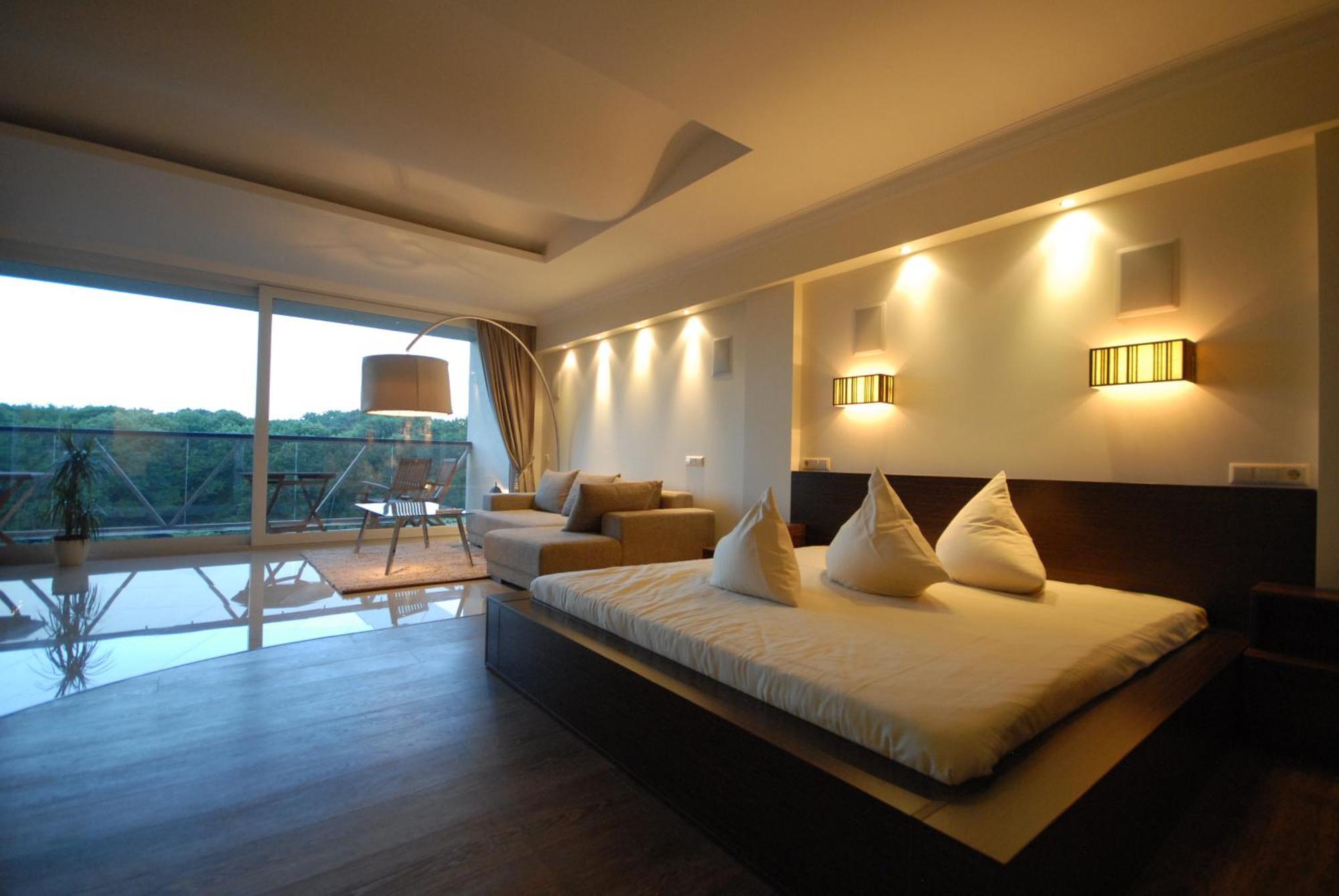 Sky-high Sauna Penthouse Retreat With Views Appartement *